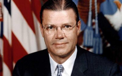 Robert McNamara:El Arquitecto de Números y Lágrimas. El hombre que cuantificó la Guerra y perdió el alma